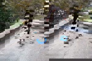 车辆工程系“梦”志愿者协会开展义务劳动